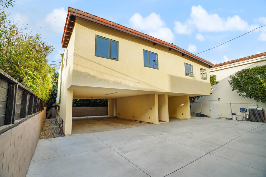 Unit is above - Street Parking - 5187 20th St
