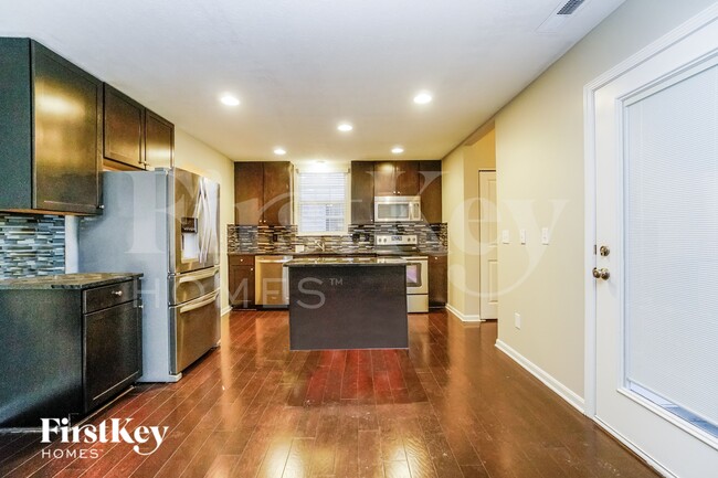 Building Photo - 4015 Peregrine Pass Dr