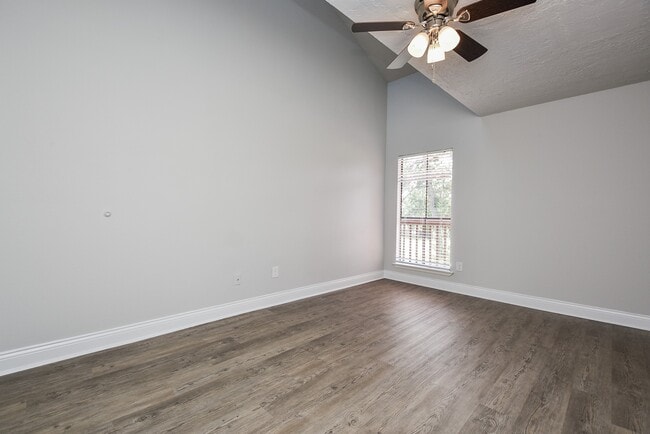 Building Photo - 13151 Walden Rd