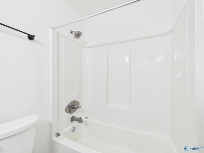 Building Photo - 263 Waters Edge Ln