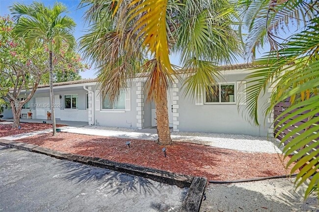 Building Photo - 3320 NE 13th Ave