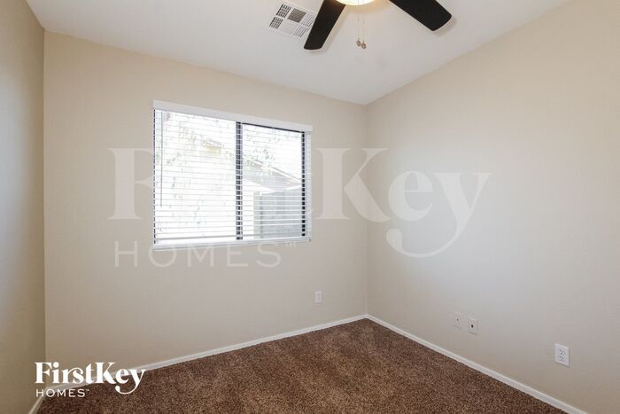 Building Photo - 2733 W Villa Rita Dr