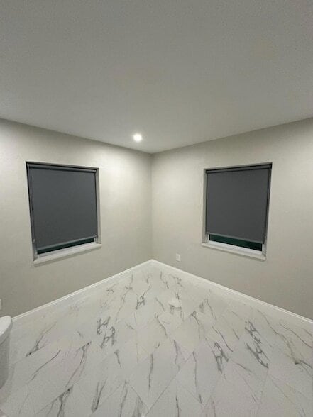 Building Photo - 510 Texas Ct