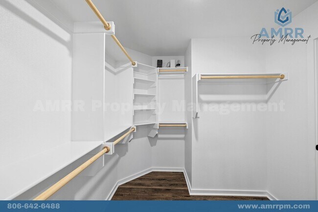 Building Photo - Charming 4-Bedroom Home – Space, Style, an...