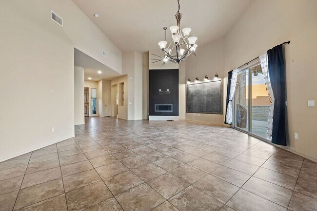 Building Photo - 3 Bedroom Home Located in Civano