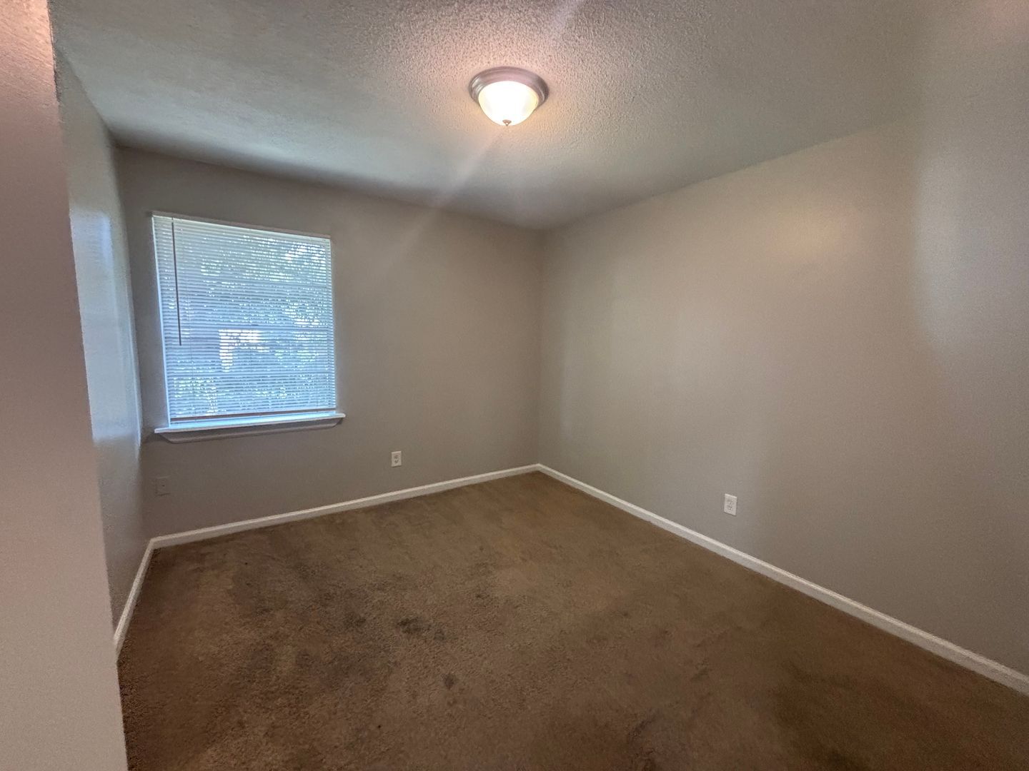 Building Photo - 5203 Black Diamond Cove