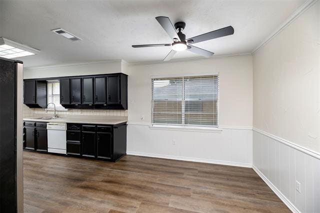 Building Photo - 2621 Pinehurst Dr