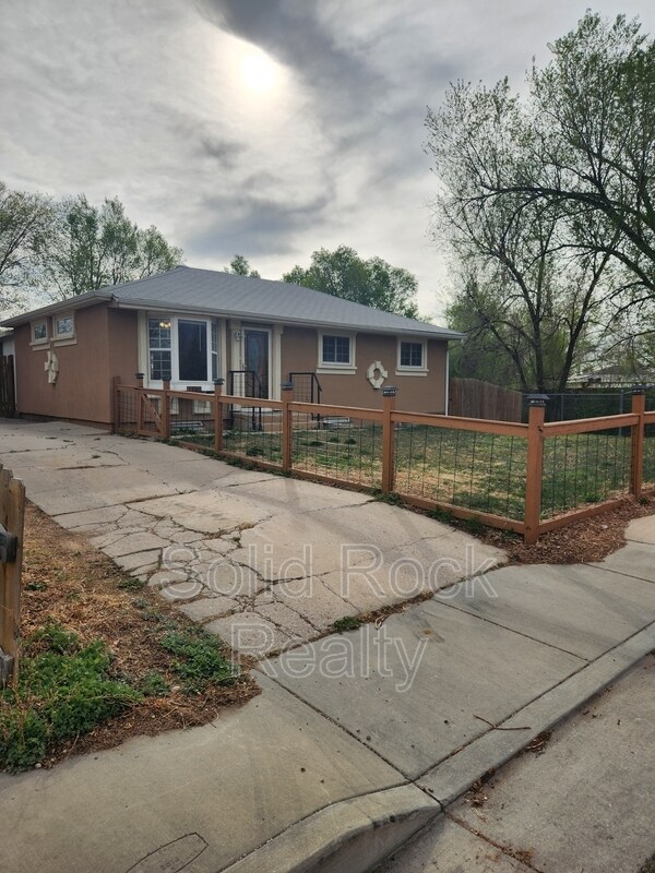 Building Photo - 1139 Mt Werner Cir