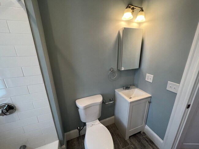 Building Photo - Porter Square Closest train = Porter Squar...