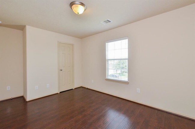 Building Photo - 25135 Ginger Ranch Dr