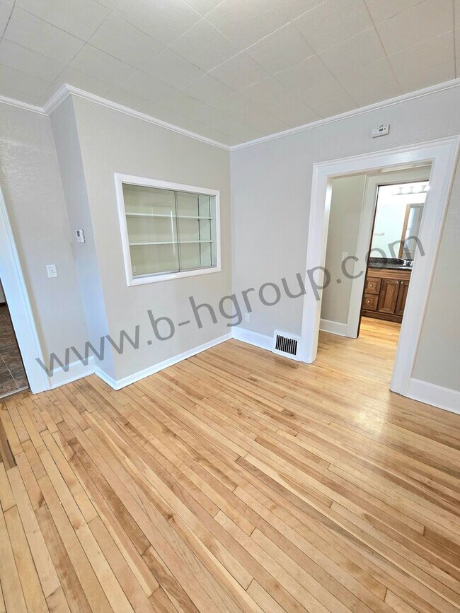 Building Photo - Washer & Dryer Now Provided