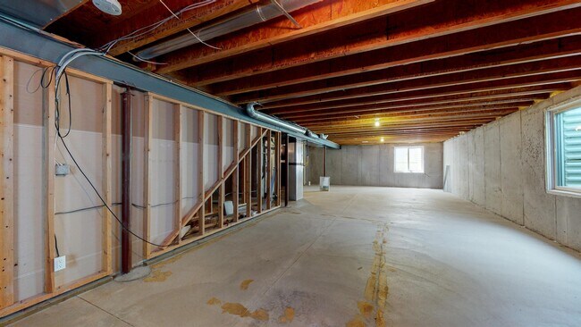 Building Photo - 2393 W 46th St
