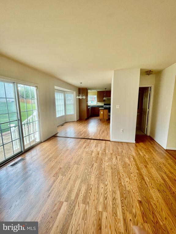 Building Photo - 9505 Wigwag Ct