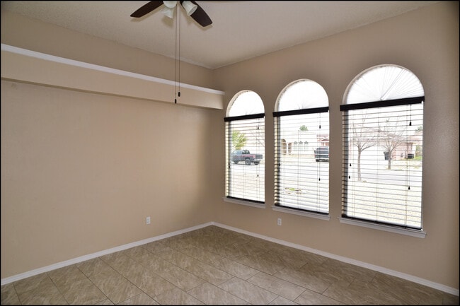 Building Photo - 14149 Warren Belin Dr