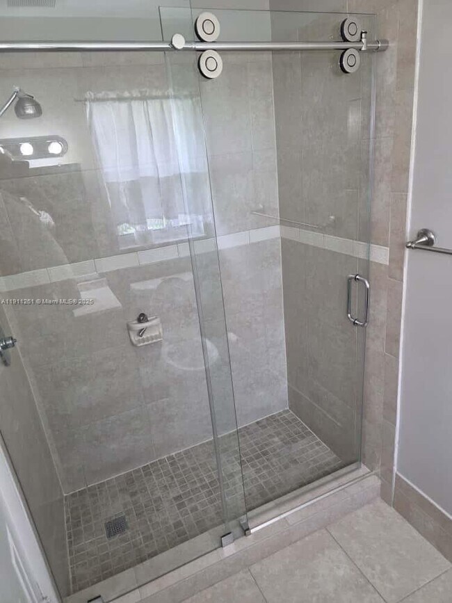 Building Photo - 16813 SW 107th Pl