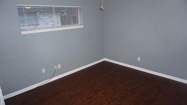 Building Photo - 604 Wilson Rd