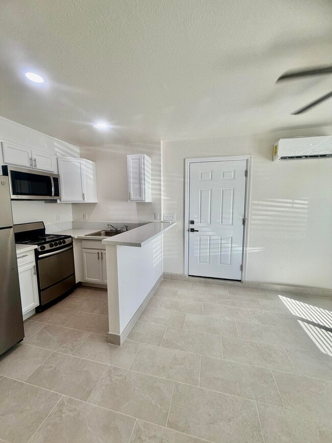 Building Photo - 52443 Tripoli Way