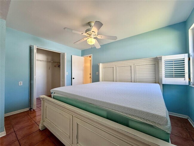 Building Photo - 3025 50th St S