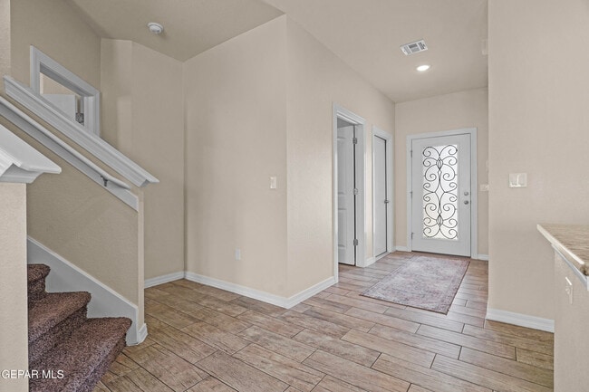 Building Photo - 618 Rafael Marmolejo St