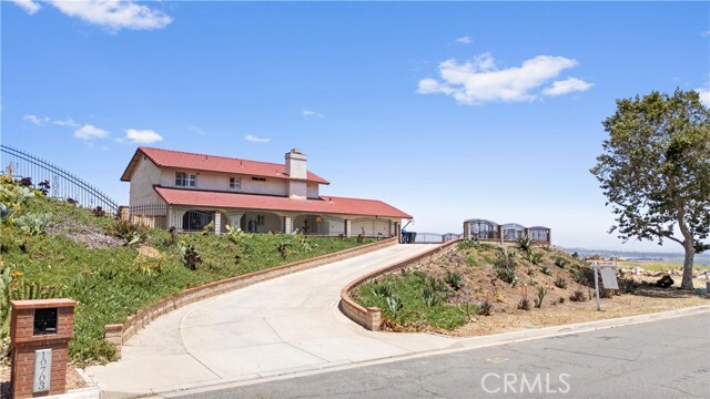 Building Photo - 10703 Valley Dr