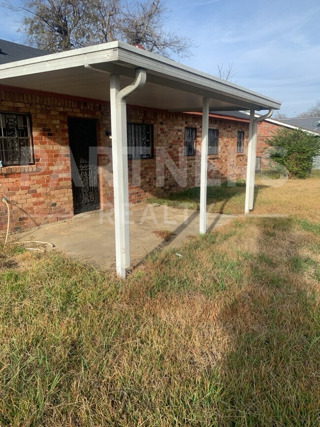 Building Photo - 5546 Gantry Dr