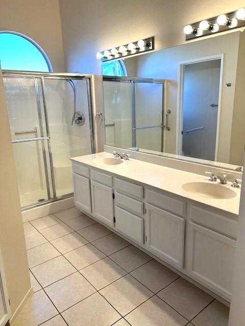 Building Photo - 2897 Banyan Tree Ln