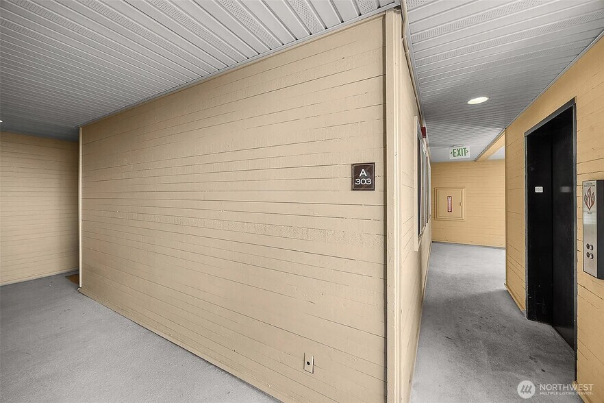 Building Photo - 1311 12th Ave S