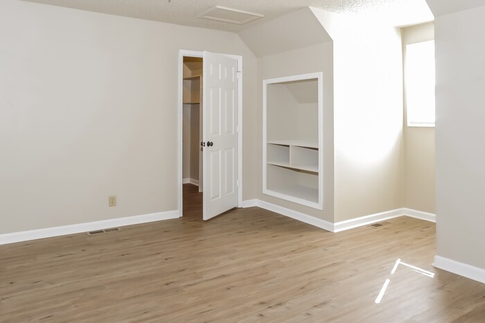 Building Photo - 387 Ita Ann Ln