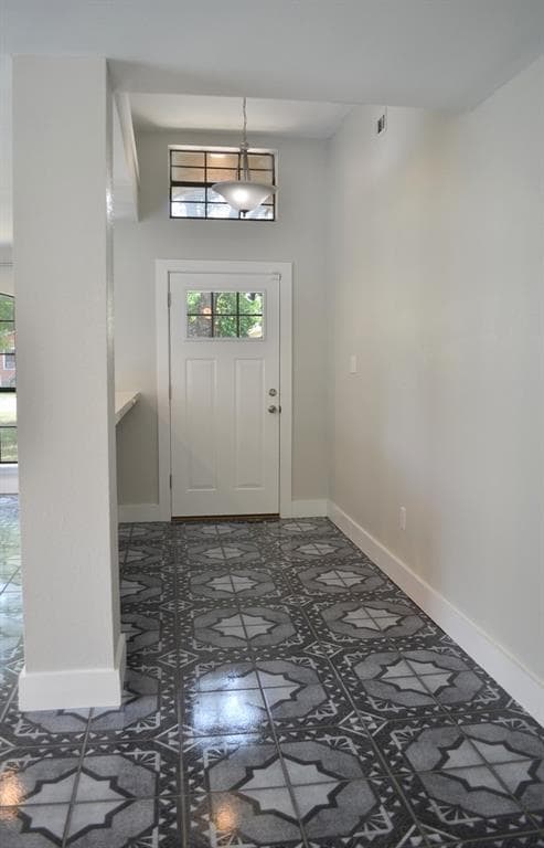 Building Photo - 6400 Santos St