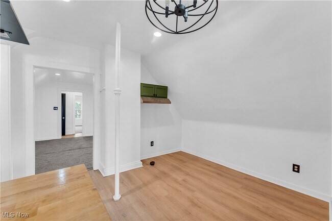 Building Photo - 10222 Parkgate Ave