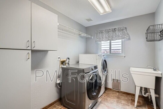 Building Photo - 5784 W 81st Cir