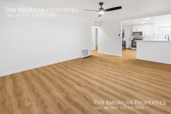 Building Photo - 9106 1/2 Palm St.-A6