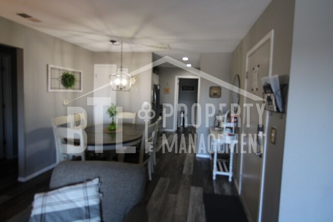 Building Photo - Beautifully Furnished 3 Bedroom Condo in B...