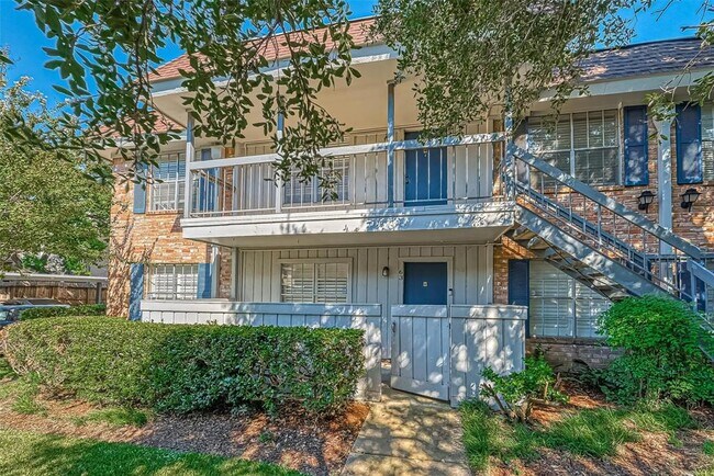 Building Photo - 2250 Bering Dr
