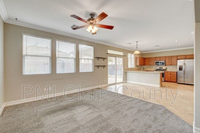 Building Photo - 8912 Ochoa St