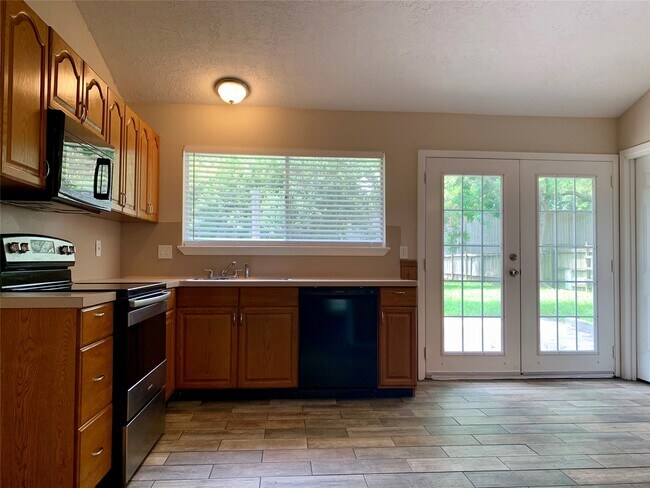 Building Photo - 7739 Bunker Wood Ln