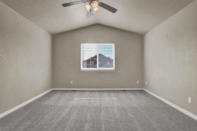 Building Photo - 2688 Sierra Springs Dr