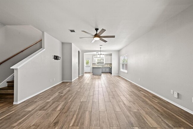 Building Photo - 11729 Channing Dr