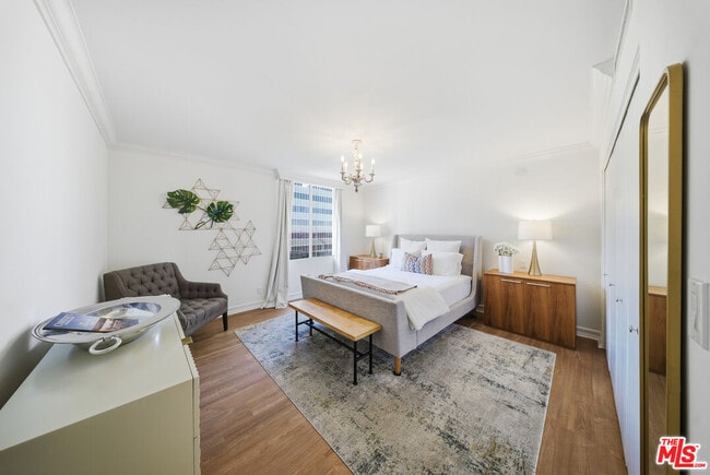 Building Photo - 2160 Century Pk E