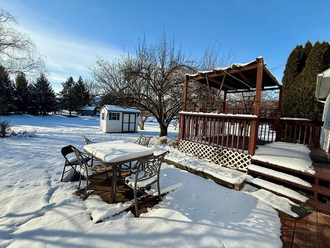 Building Photo - 115 Fleetline St