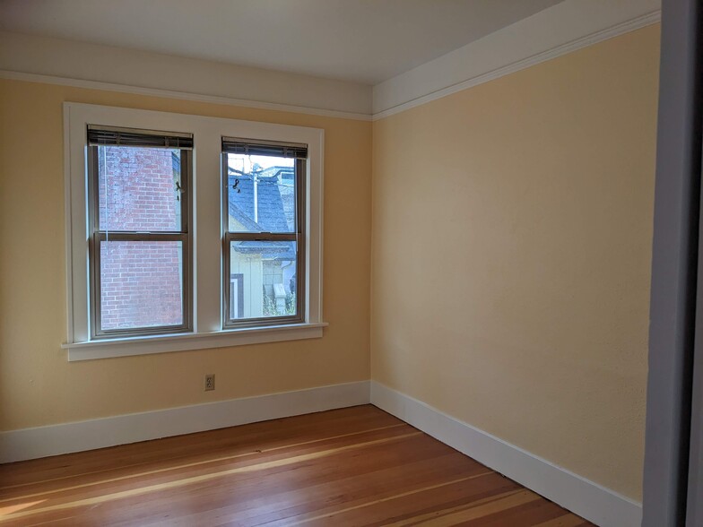 Diningroom - 2839 NW Upshur St