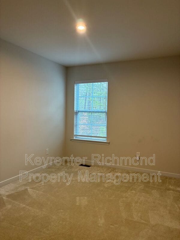 Building Photo - 3396 Dewsberry Ln