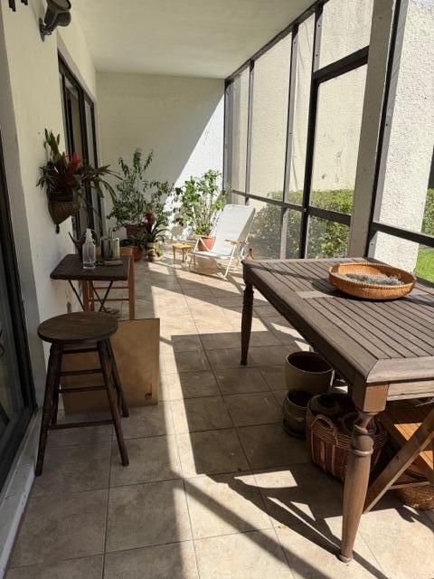 Building Photo - 1700 Presidential Way