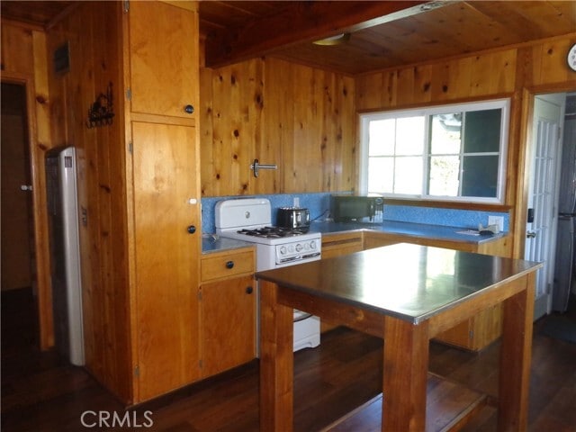 Building Photo - 210 Wylerhorn Dr