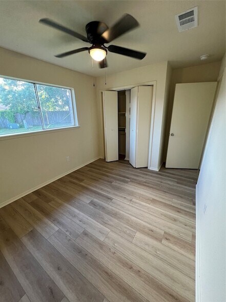 Building Photo - 5023 Ridgestone St