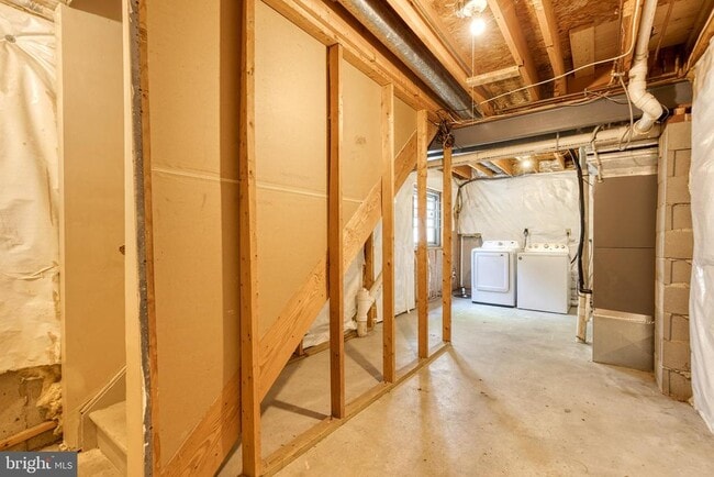Building Photo - 7904 Severn Hills Way