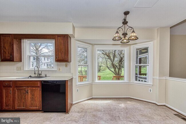 Building Photo - 2205 Cedar Mill Ct