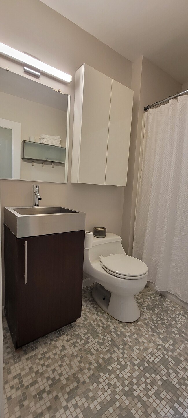 Building Photo - 125 Washington St