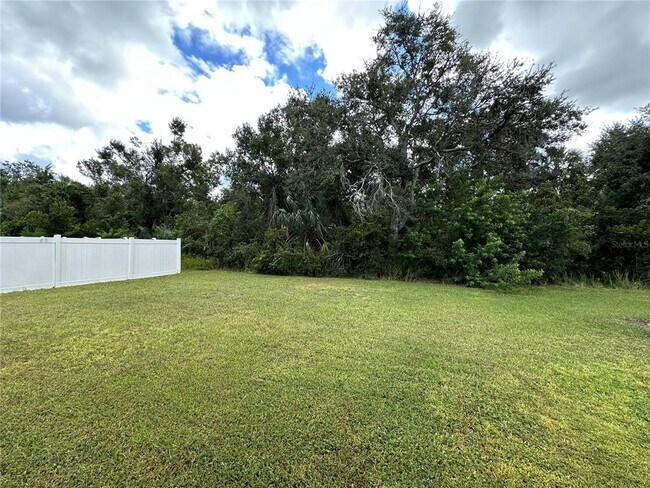 Building Photo - 12202 Ledbury Commons Dr