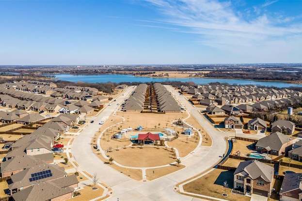 Building Photo - 3309 Comal Dr